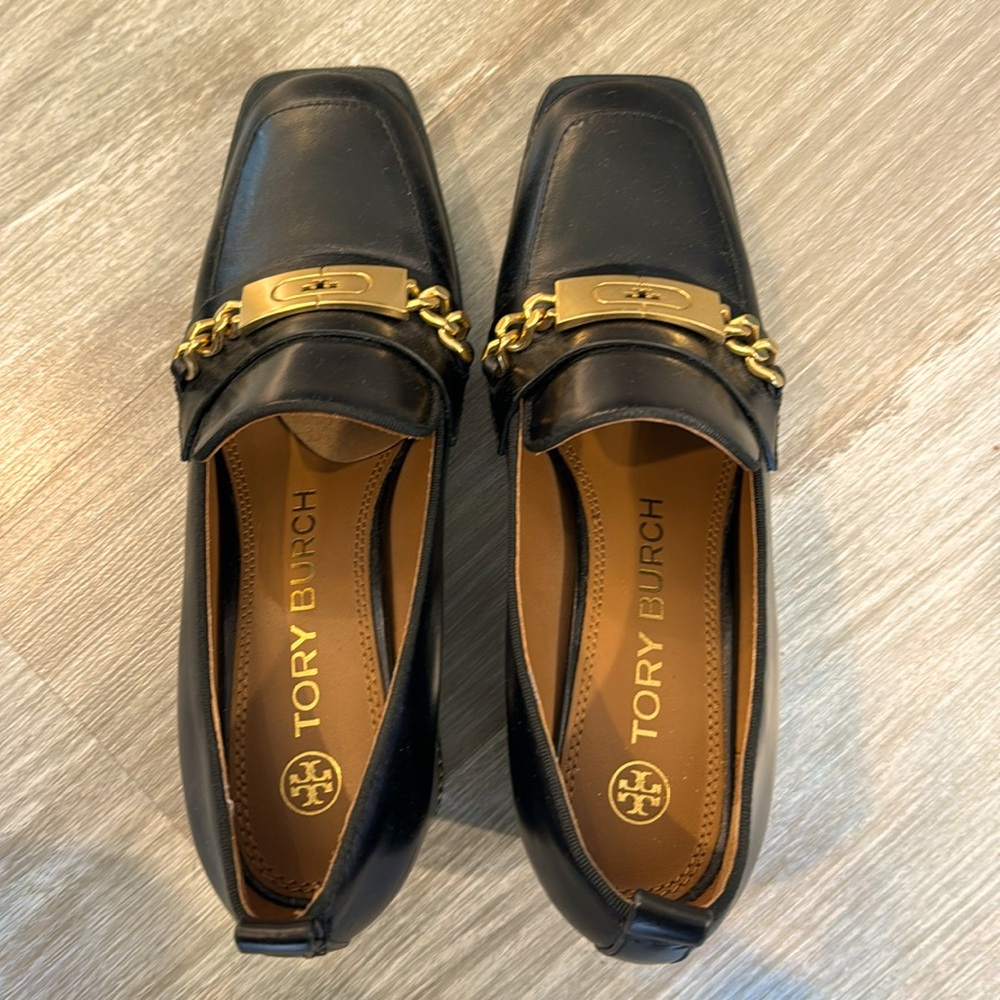 Tory Burch Leather Chuncky Shoes